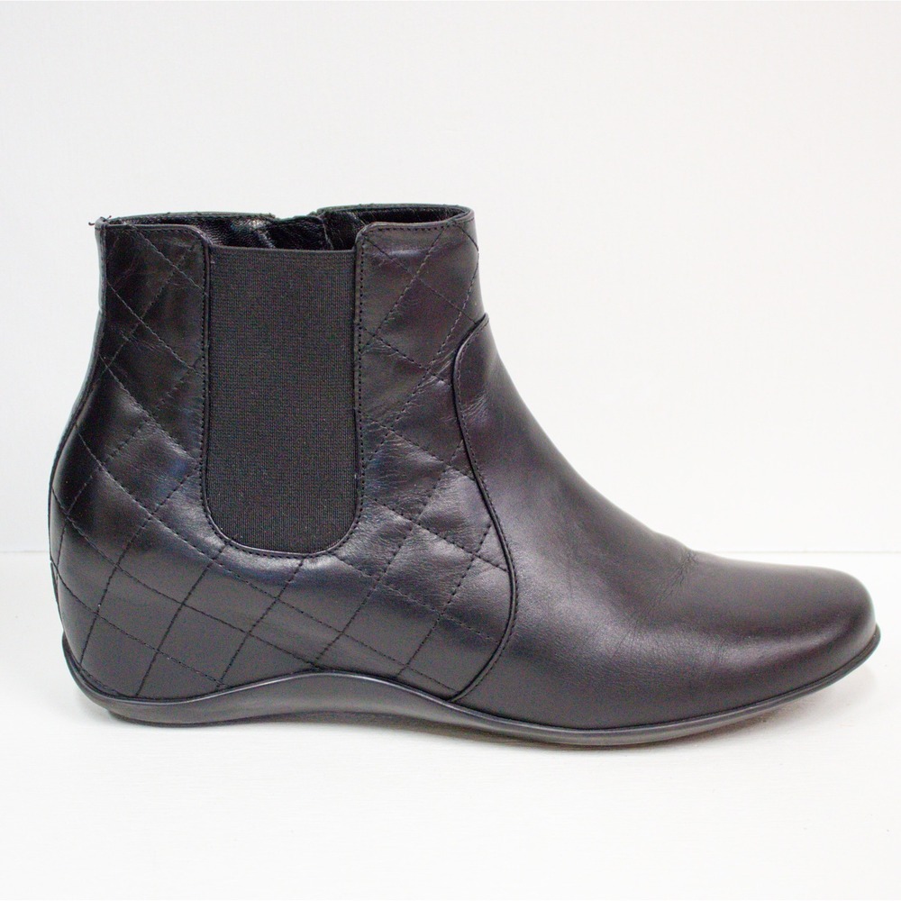 Aquatalia Marvin K. Quilted Leather Wedge Black Ankle Boots